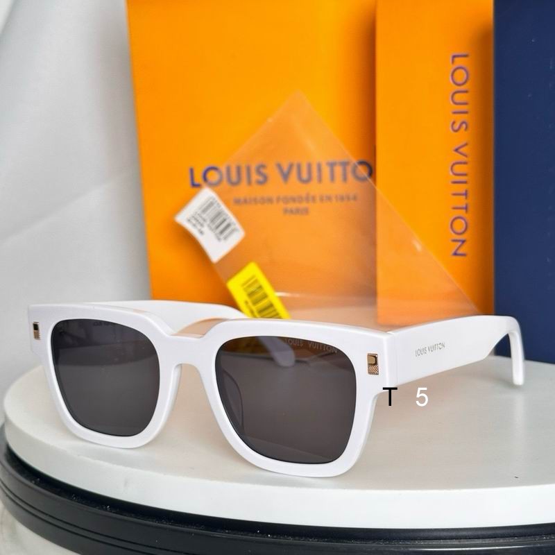LV 080601 E